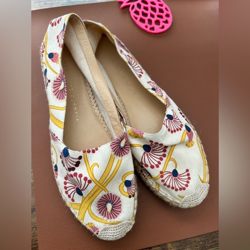 Charlotte Olympia | Esme Floral Espadrilles Floral Canvas - Size 37 US 6